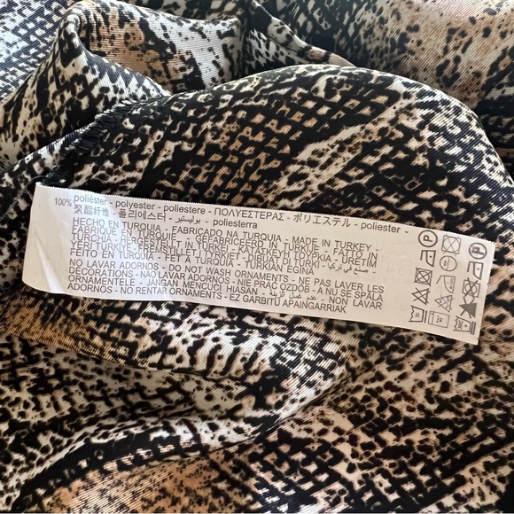 🔻SOLD🔻Zara Snake Print Slip Skirt - Picture 7 of 10